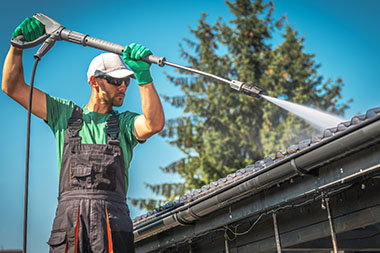 Expert Port Orchard HOA roof cleaning in WA near 98367